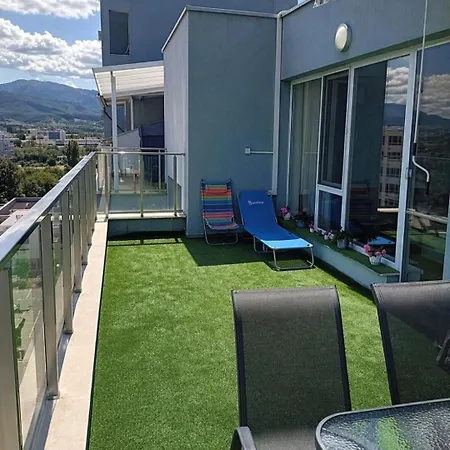 Shaterovi Gerbera Panoram Апартамент