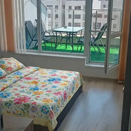 Апартамент Shaterovi Gerbera Panoram *